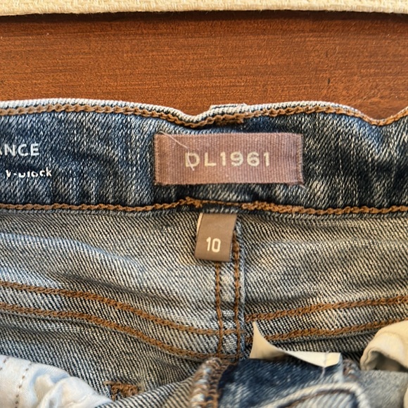 Girls designer denim skirt - DL1961 - size 10, good used condition - Picture 3 of 5